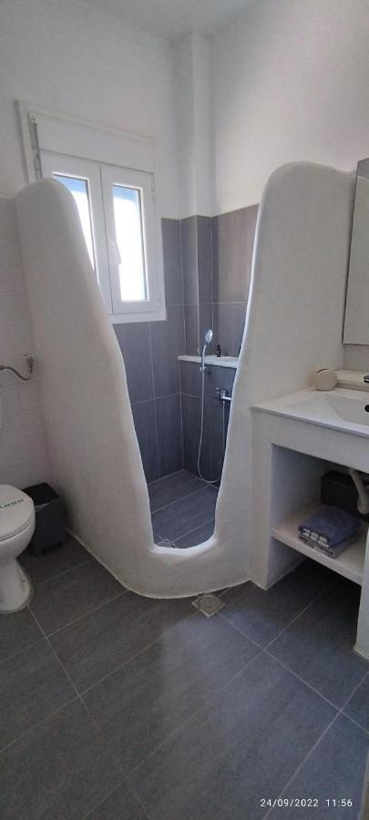 אגיוס יואניס Tinos Apartments Zalonis מראה חיצוני תמונה